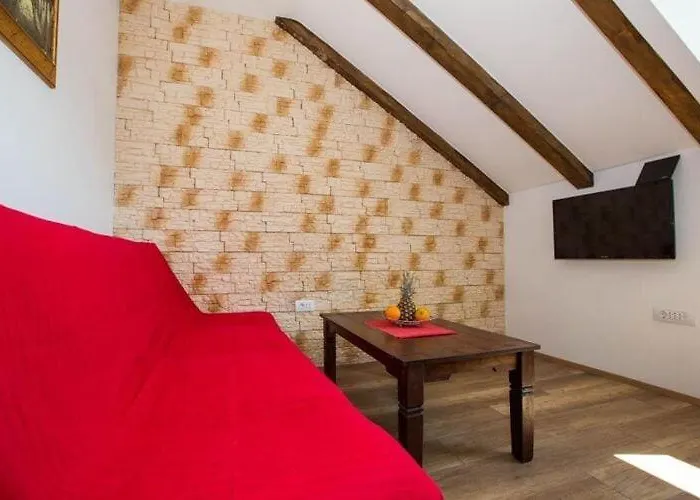 Mia - One Bedroom Floor *