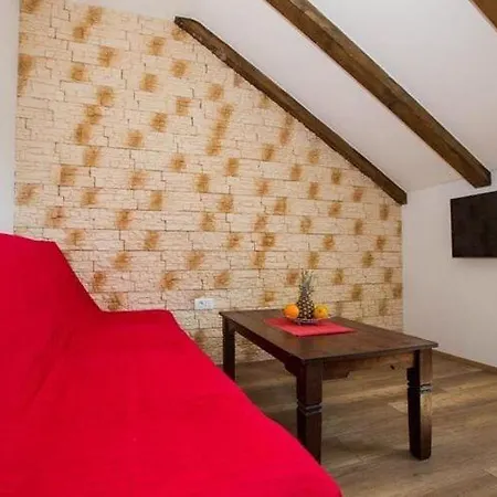 Mia - One Bedroom Floor *