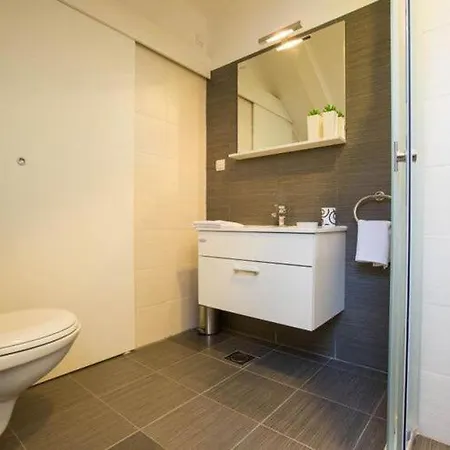 Mia - One Bedroom Floor Apartment *